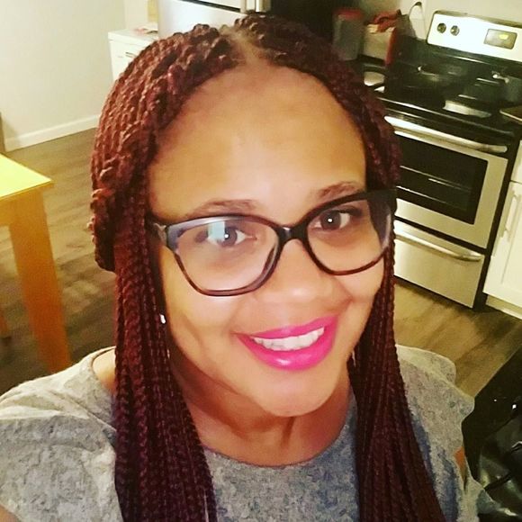 Meet your Posher, Tavina - Picture 1 of 1